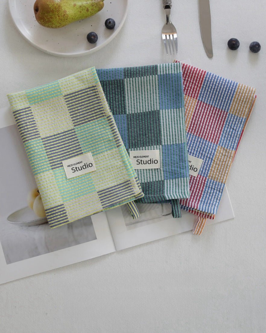 Pastel Checker Placemat for Dopamine Table Setting-0