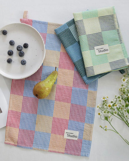 Pastel Checker Placemat for Dopamine Table Setting-1